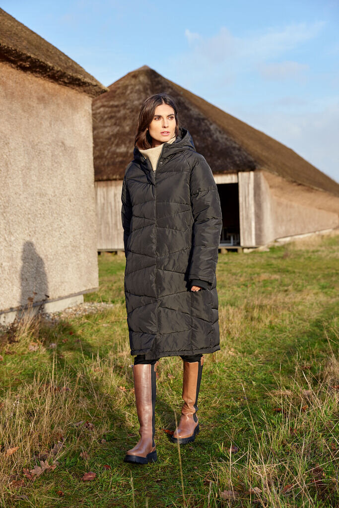 Nina Parkas Black Dam Soyaconcept