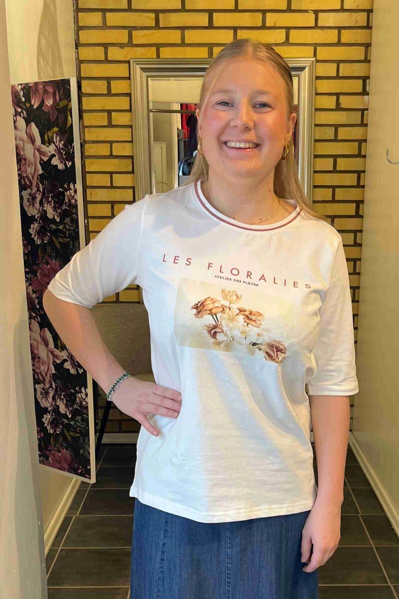 Orlain 1 T-shirt Women Offwhite Soyaconcept