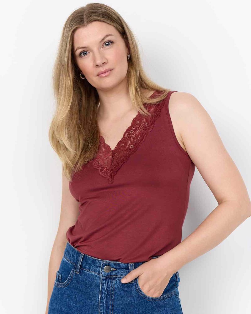 Stella 47 Linne Med Spets Dam Oxblood Red | Smilebutiken - Wasabiconcept