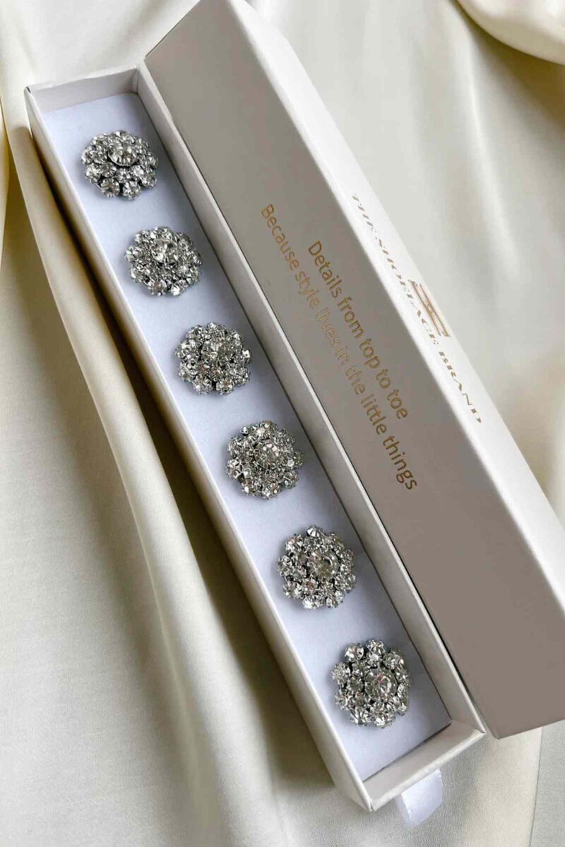 Olivia Knappsmycke 6-pack Crystal Cluster Silver THE SHOELACE BRAND