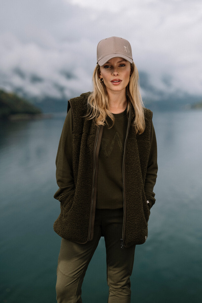 Mellow Pile Väst Dam Dark Olive Twentyfour