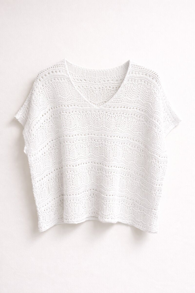 Virkad v-ringad topp dam White - Germaine från Chica london | Smilebutiken - Caramelle Fashion