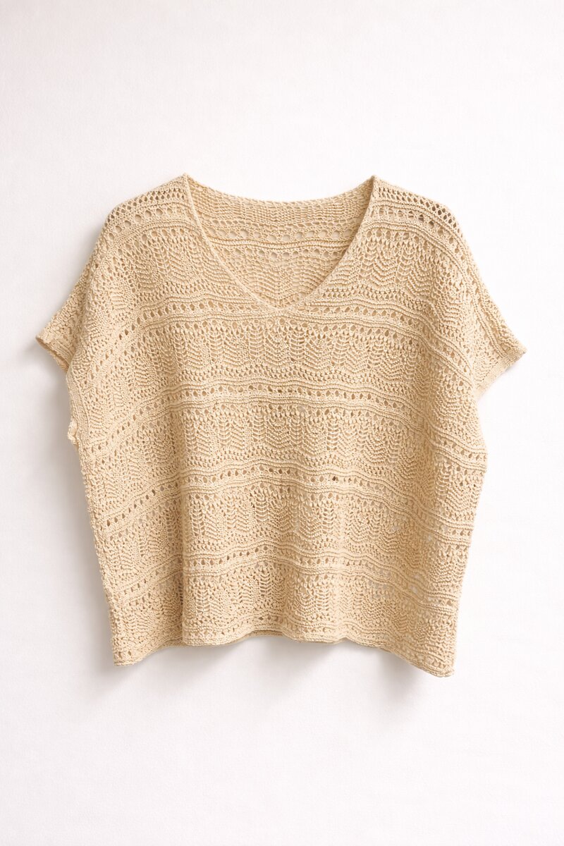 Virkad v-ringad topp dam beige - Germaine från Chica london | Smilebutiken - Caramelle Fashion