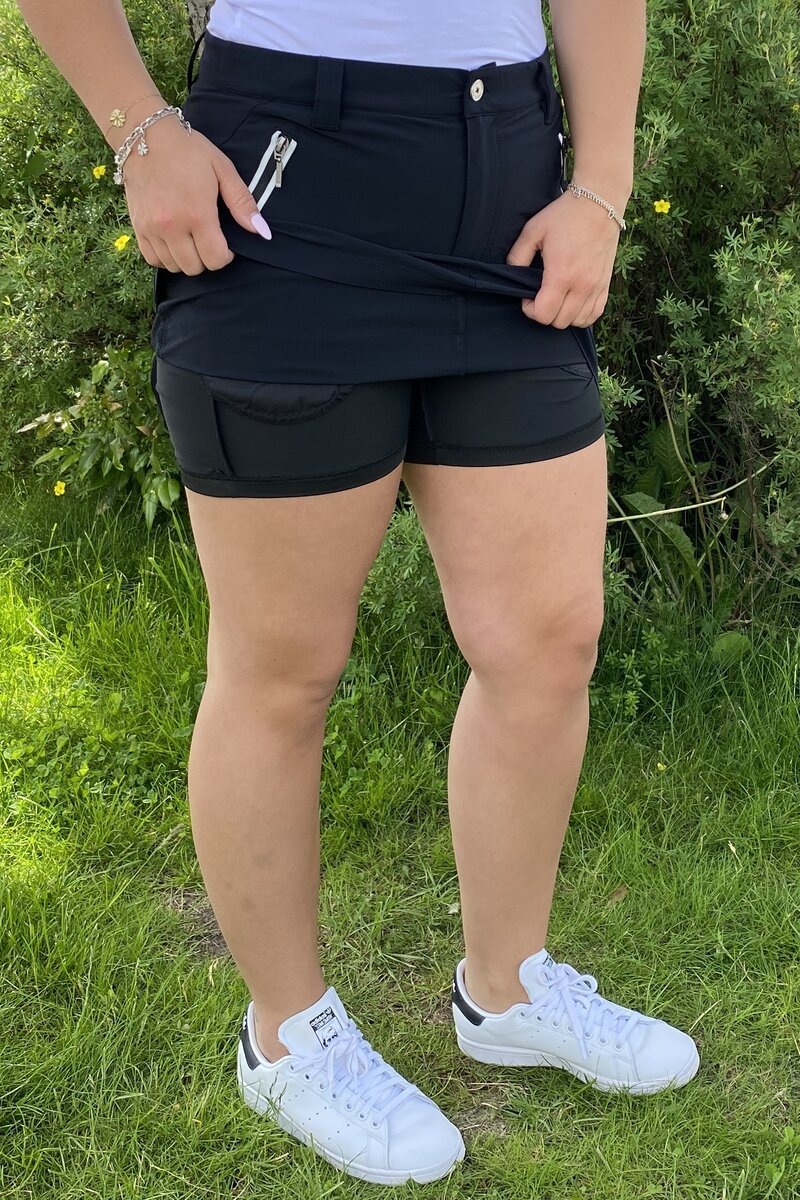Annika Skort Dam Svart - Way of Sweden