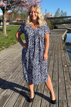 Carina Dress Women Fantasy Dark Navy Way of Sweden