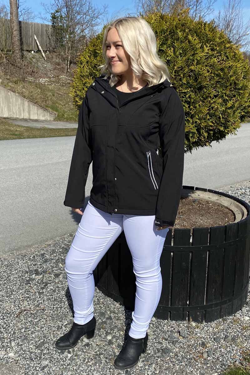 Ebba Softshelljacka Dam Svart - Way of Sweden