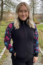 Flisa Fleece Jacket Women Patterned Sleeves Way of Sweden