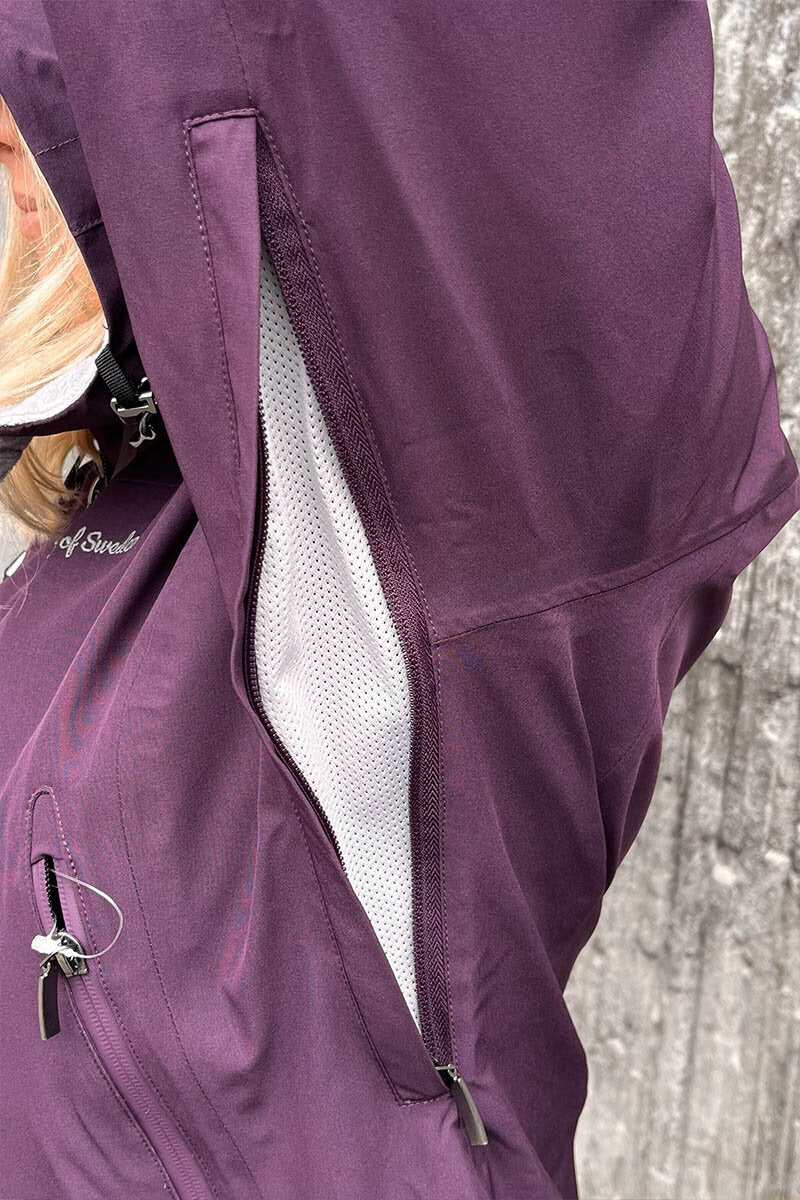 Kerstin Shell Jacket Women Winered Way of Sweden