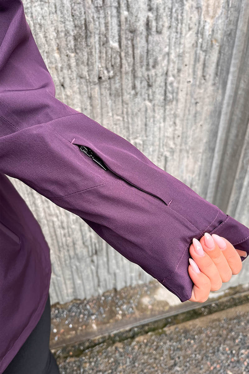 Kerstin Shell Jacket Women Winered Way of Sweden