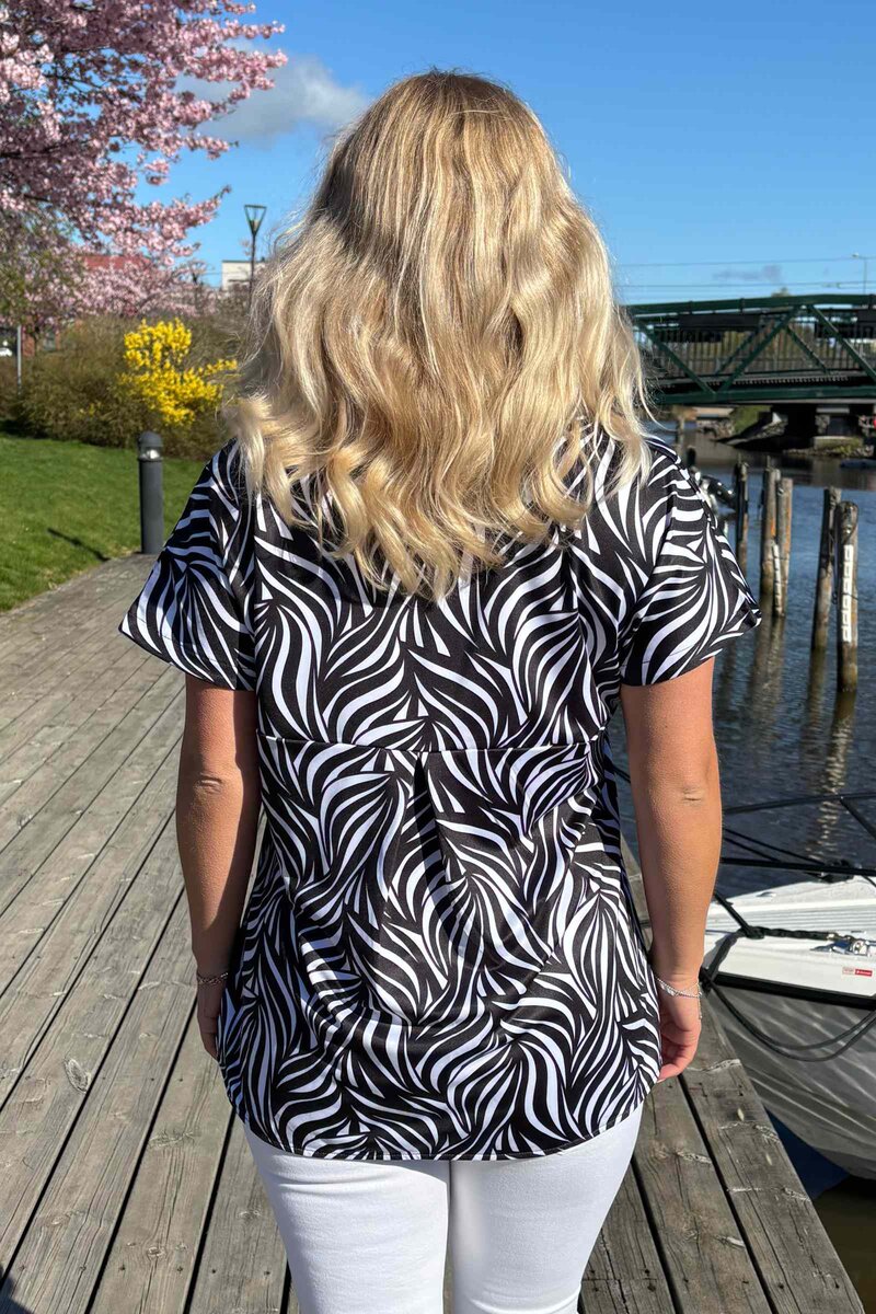 Lovisa Top Women Fantasy Black Way of Sweden