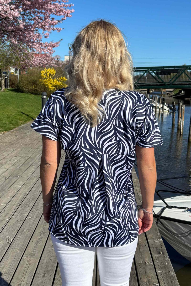 Lovisa Topp Women's Fantasy Dark Navy Way of Sweden