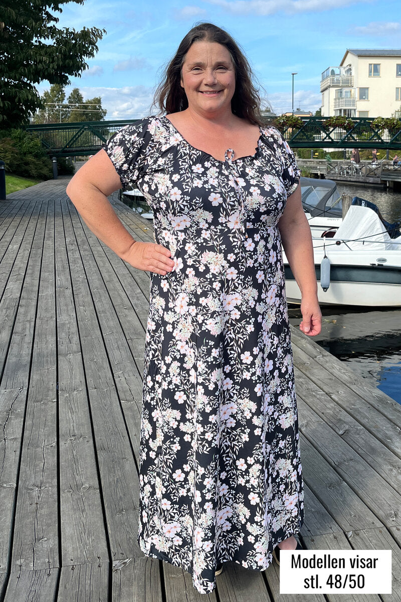 Maxi Dress Women Flow Black Way of Sweden