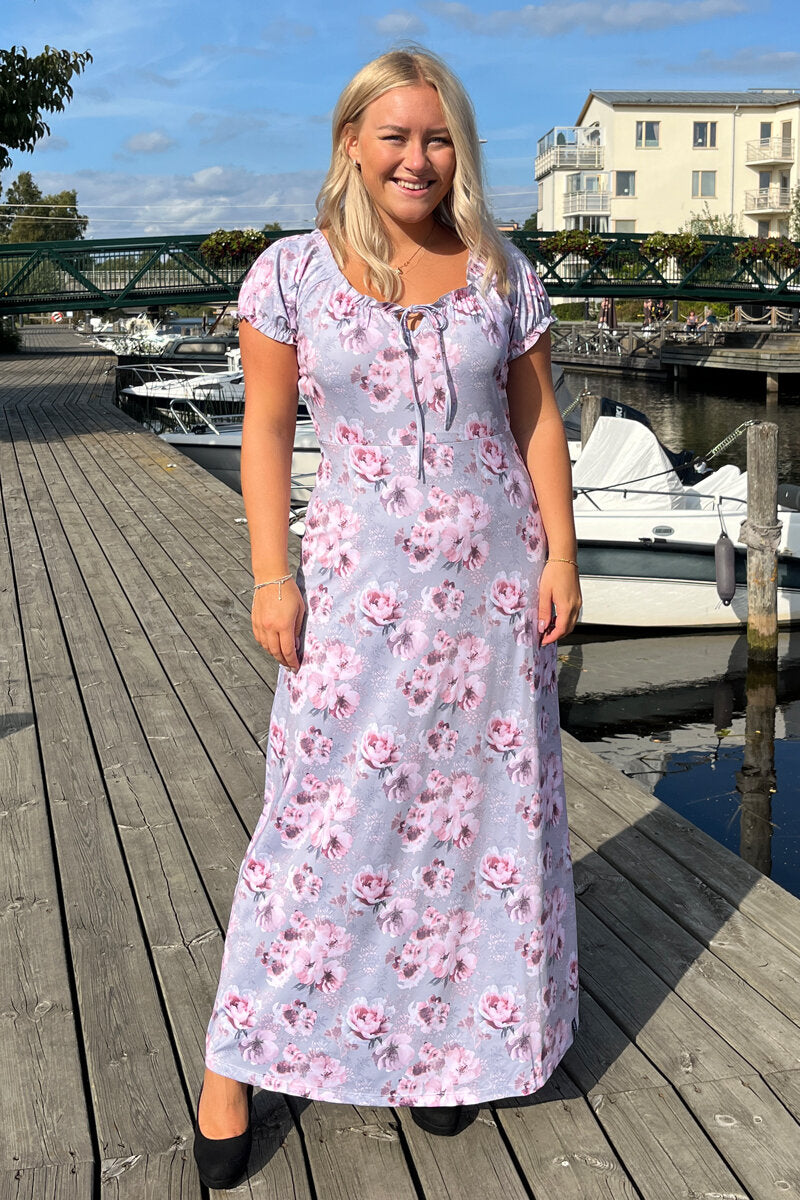 Maxi Dress Women Peony Light Grey Way of Sweden