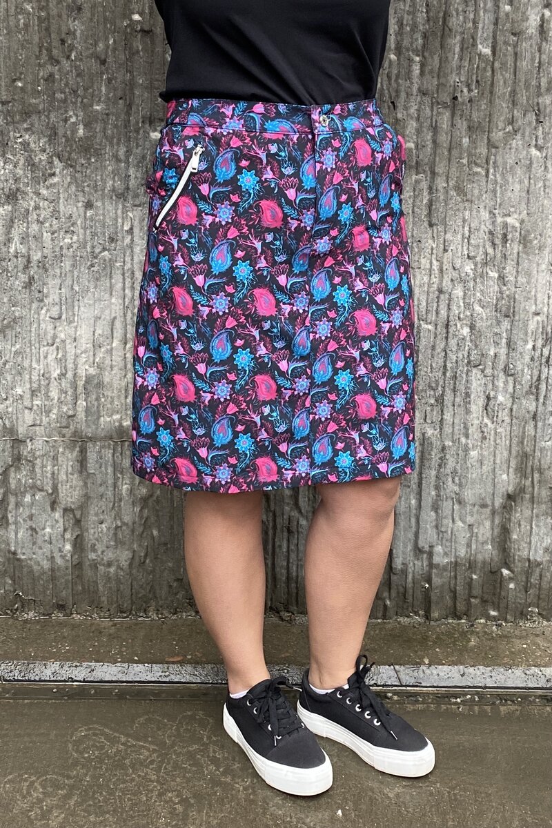 Monika Regular Skort Mönstrad Dam - Way of Sweden