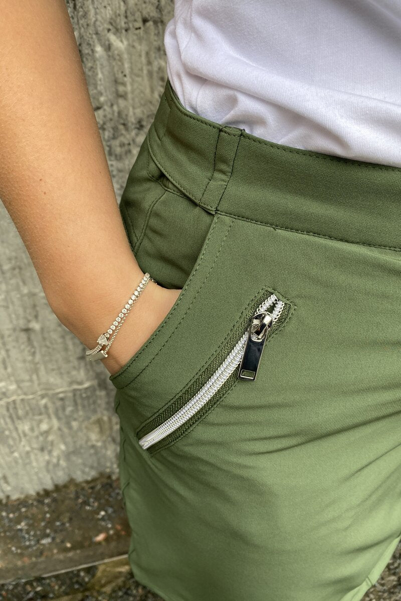 Monika SHORT Skort Dam Grön Way of Sweden