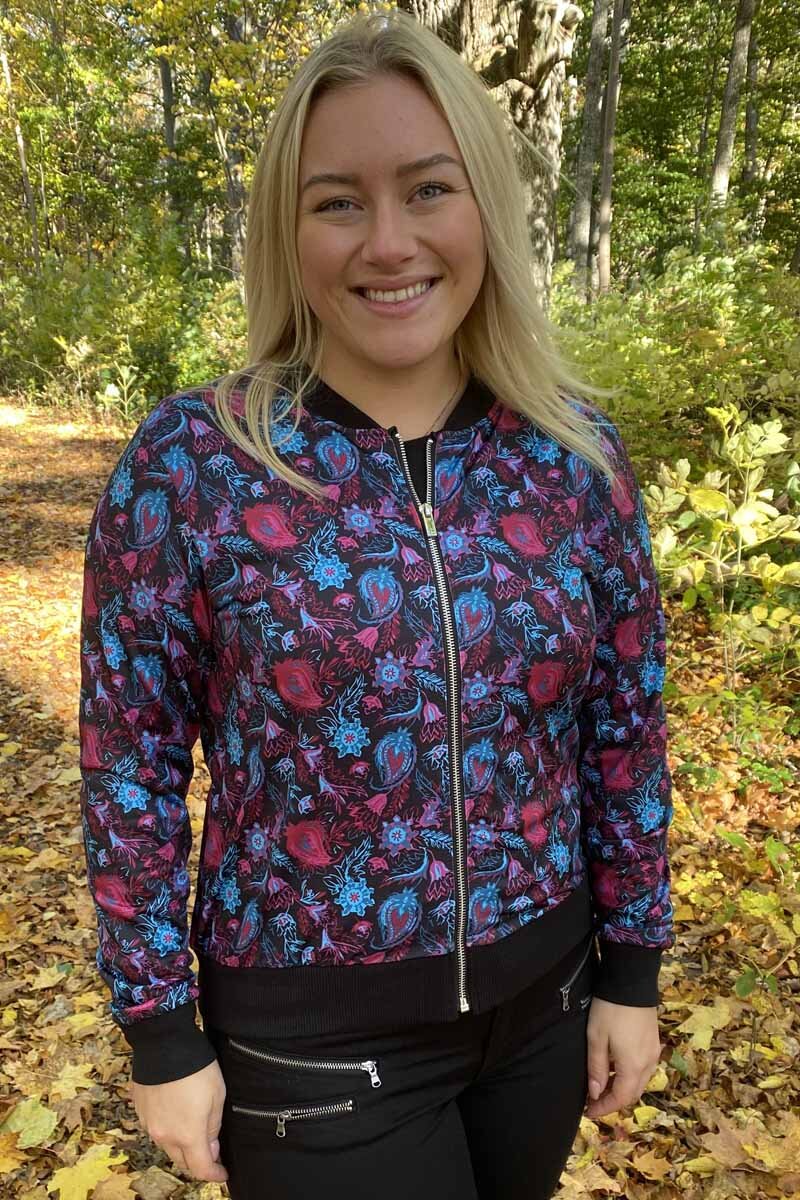 Ulrika Jacka Dam WOS Flower Print Way of Sweden