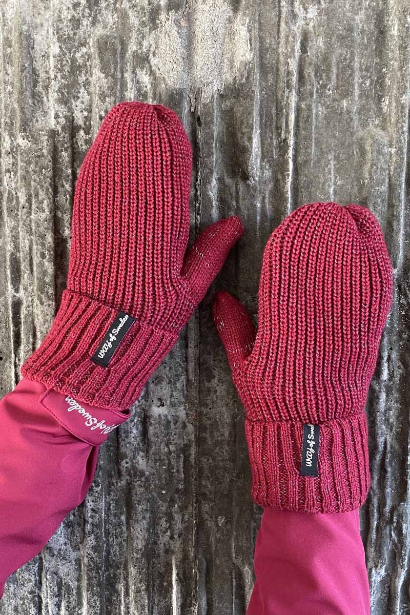 Way of Sweden Aurora Reflective Mittens Raspberry - Way of Sweden