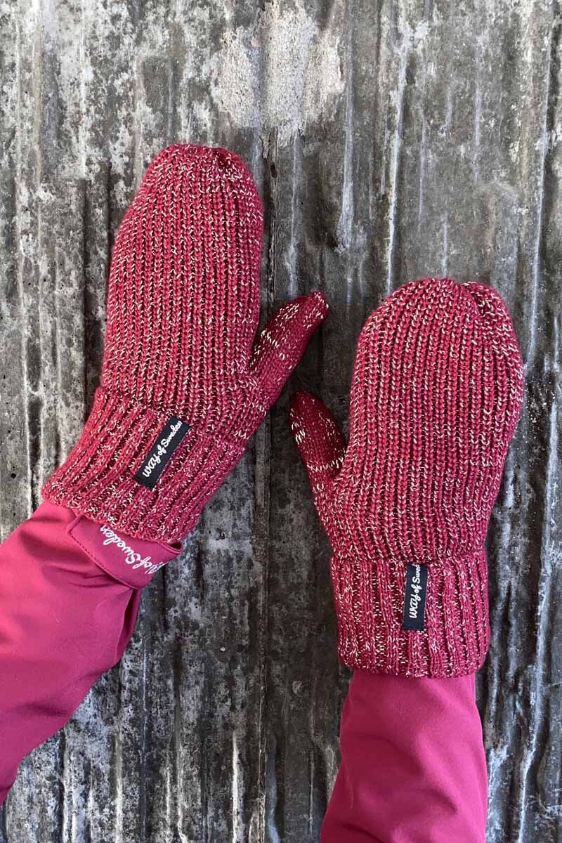 Way of Sweden Aurora Reflective Mittens Raspberry - Way of Sweden