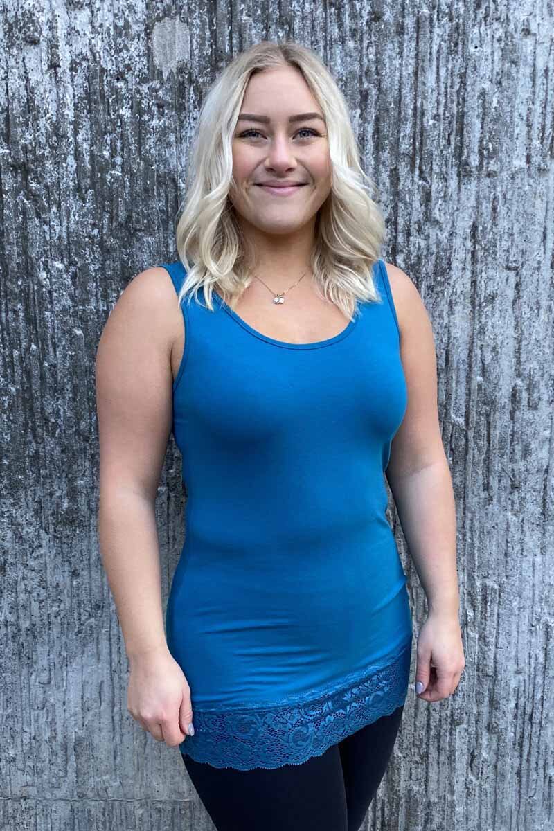 Way of Sweden Emma Lace Linen Top Women Petroleum - Way of Sweden