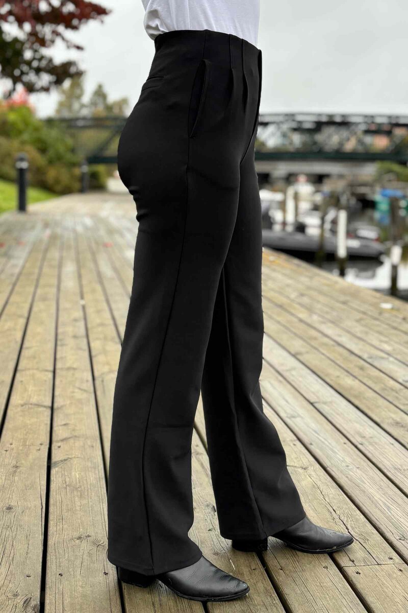 Yu & Me River Byxa Dam Black Caramelle Fashion
