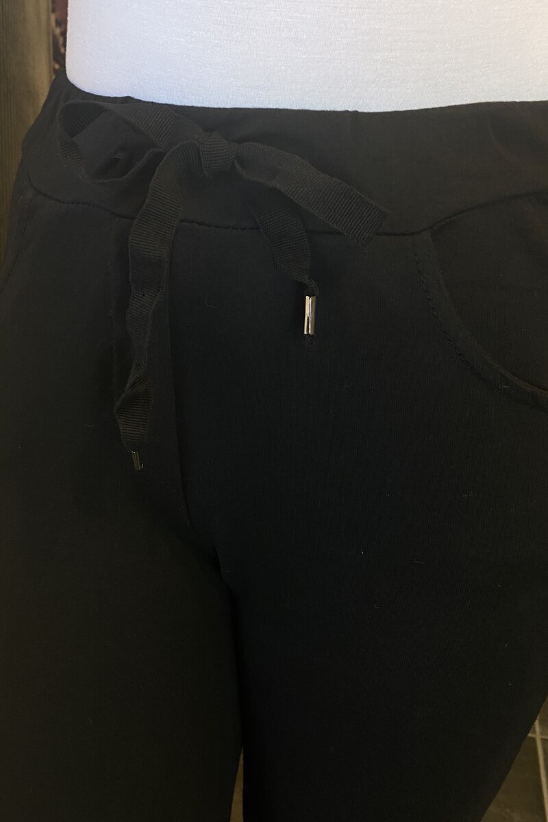 Hannah Ankle Pants Women Black Zabaione