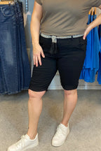Kaira Stretch Shorts Women Black Zabaione