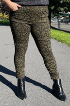 Lara 44 Ankelbyxa Dam Khaki Zabaione