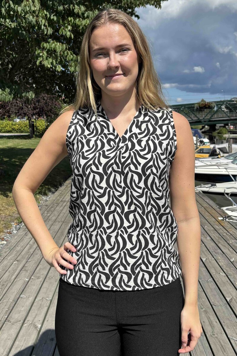 Sara Kortärmad Topp Dam Black Zabaione