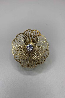 Lolo---Yaya-Flower-Ring-Dam-Gold-2